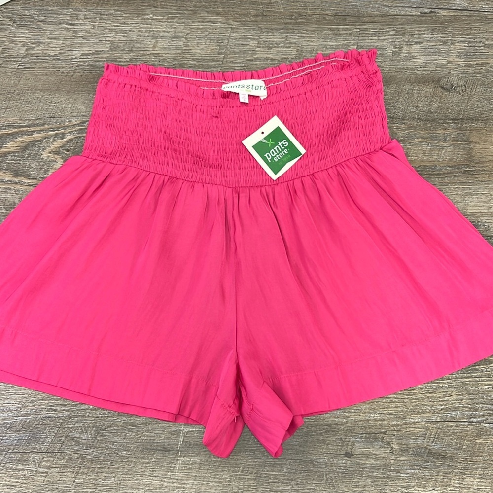 NWT The Pants Store Z Supply Dawn Smocked Shorts Size Small